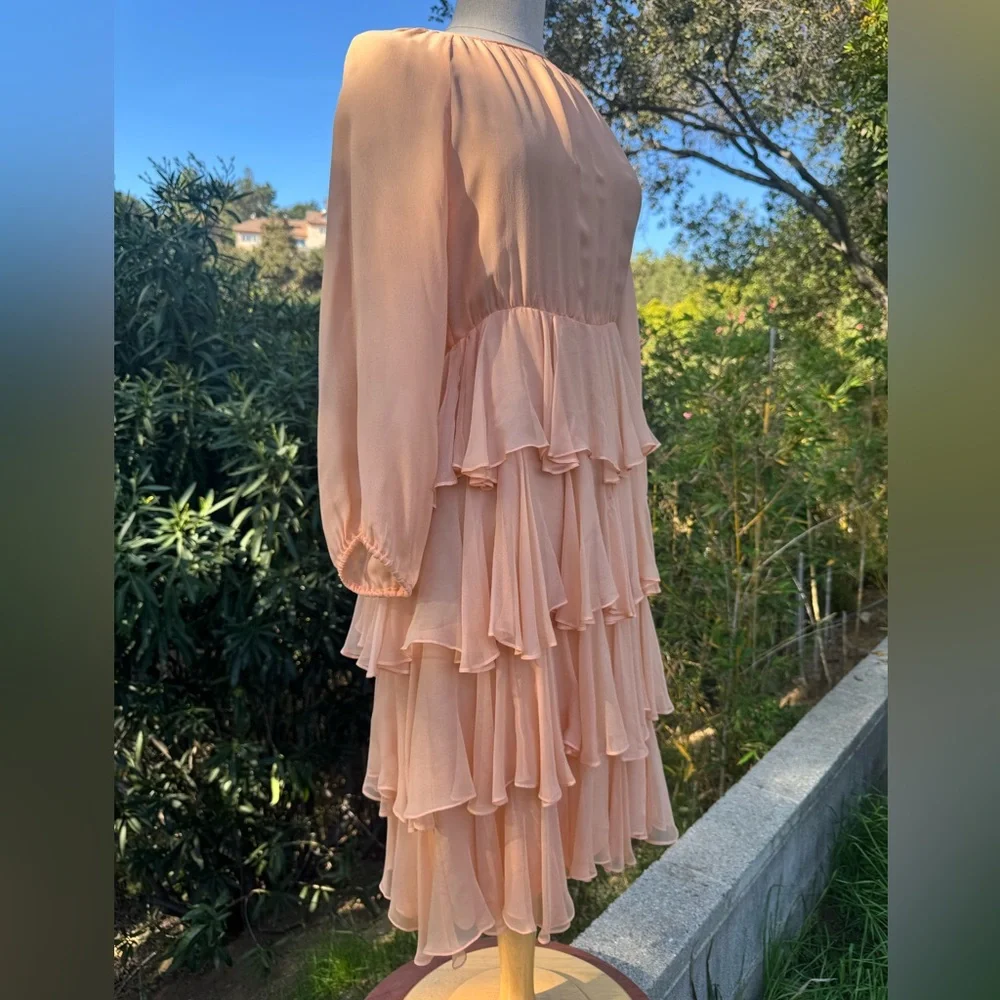 Vintage 1970s Oscar de la Renta apricot silk ruffle dress - Picture 7 of 10